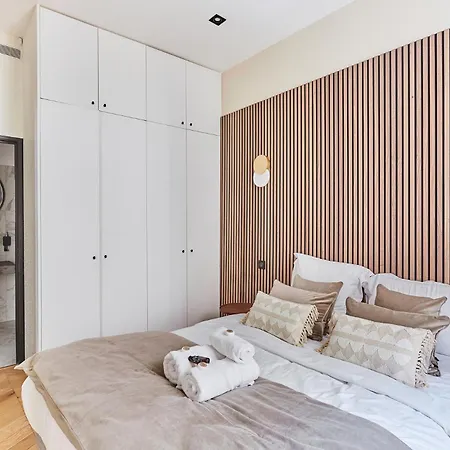 Place Vendome By Studioprestige