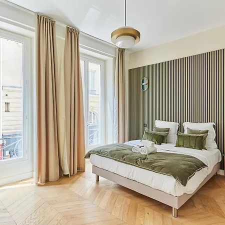 Place Vendome By Studioprestige Paris